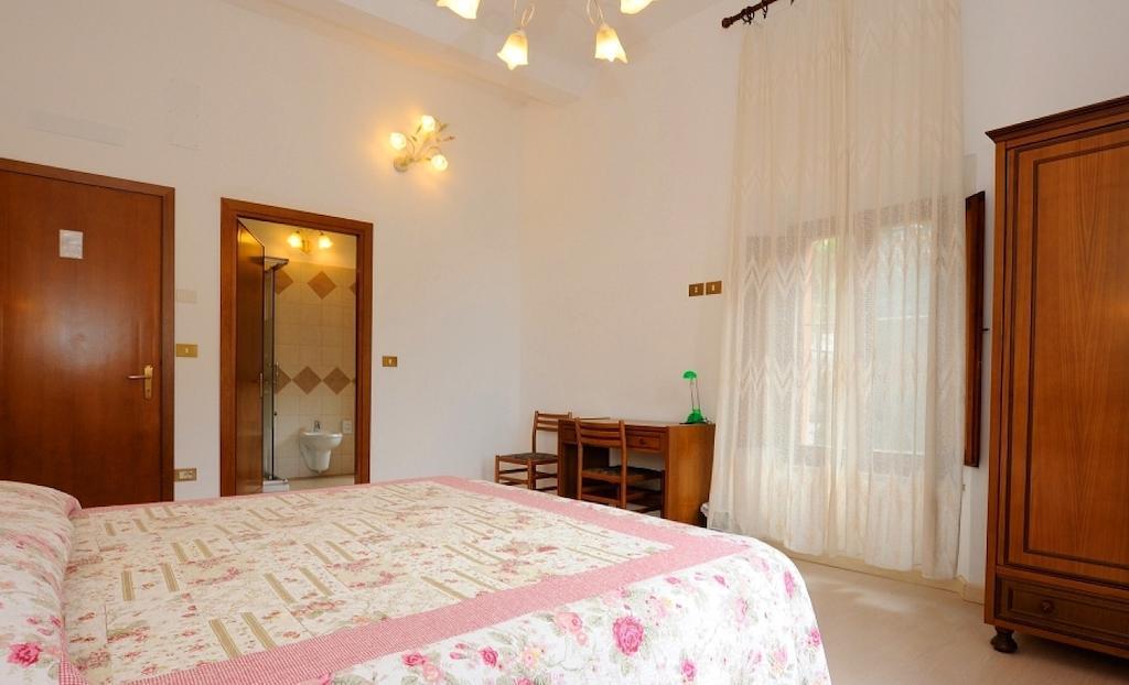 Hotel San Sebastiano Perugia Pokoj fotografie